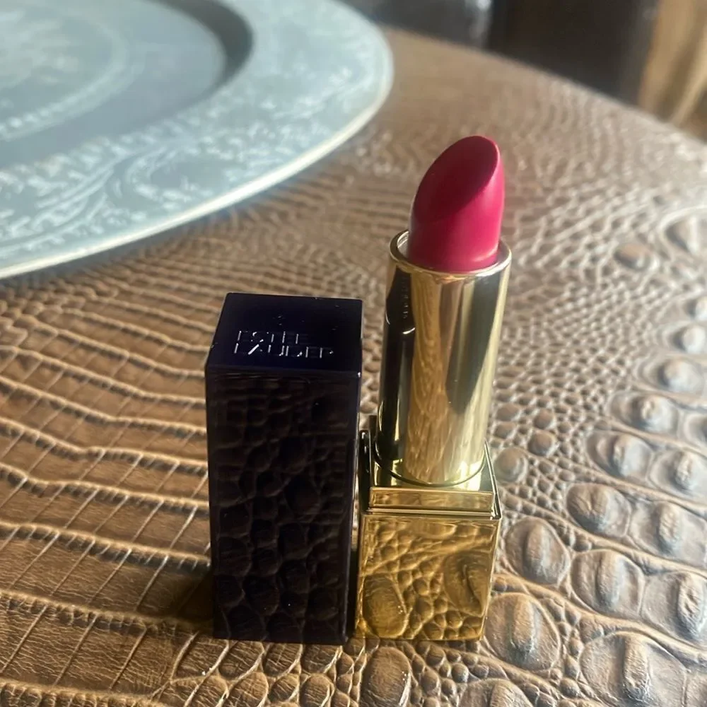 Estée Lauder lipstick 💄full size new pure color envy CONFIDENT